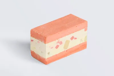 双桃三明治蛋糕